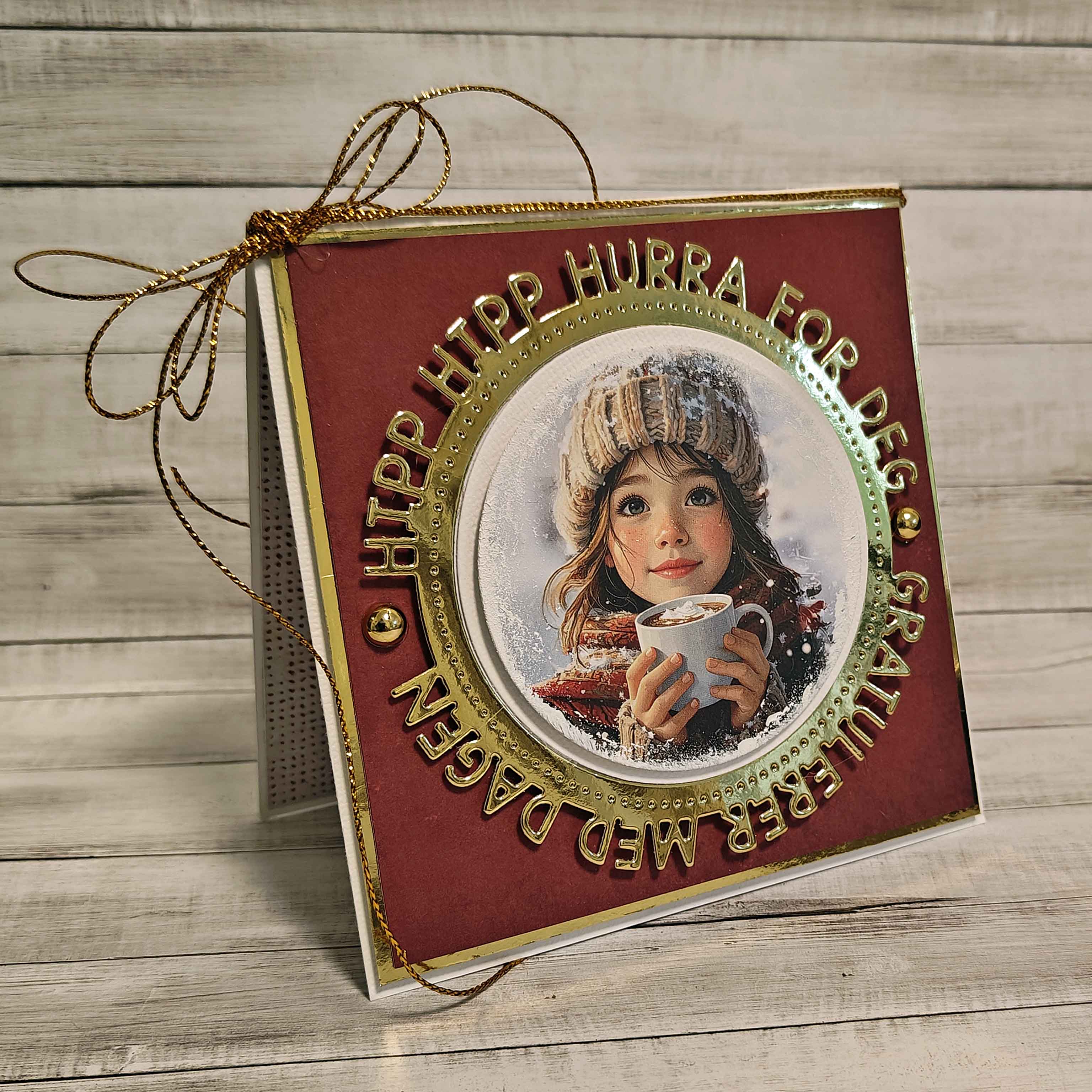 Papirdesign - Dies - Hurra og gratulerer