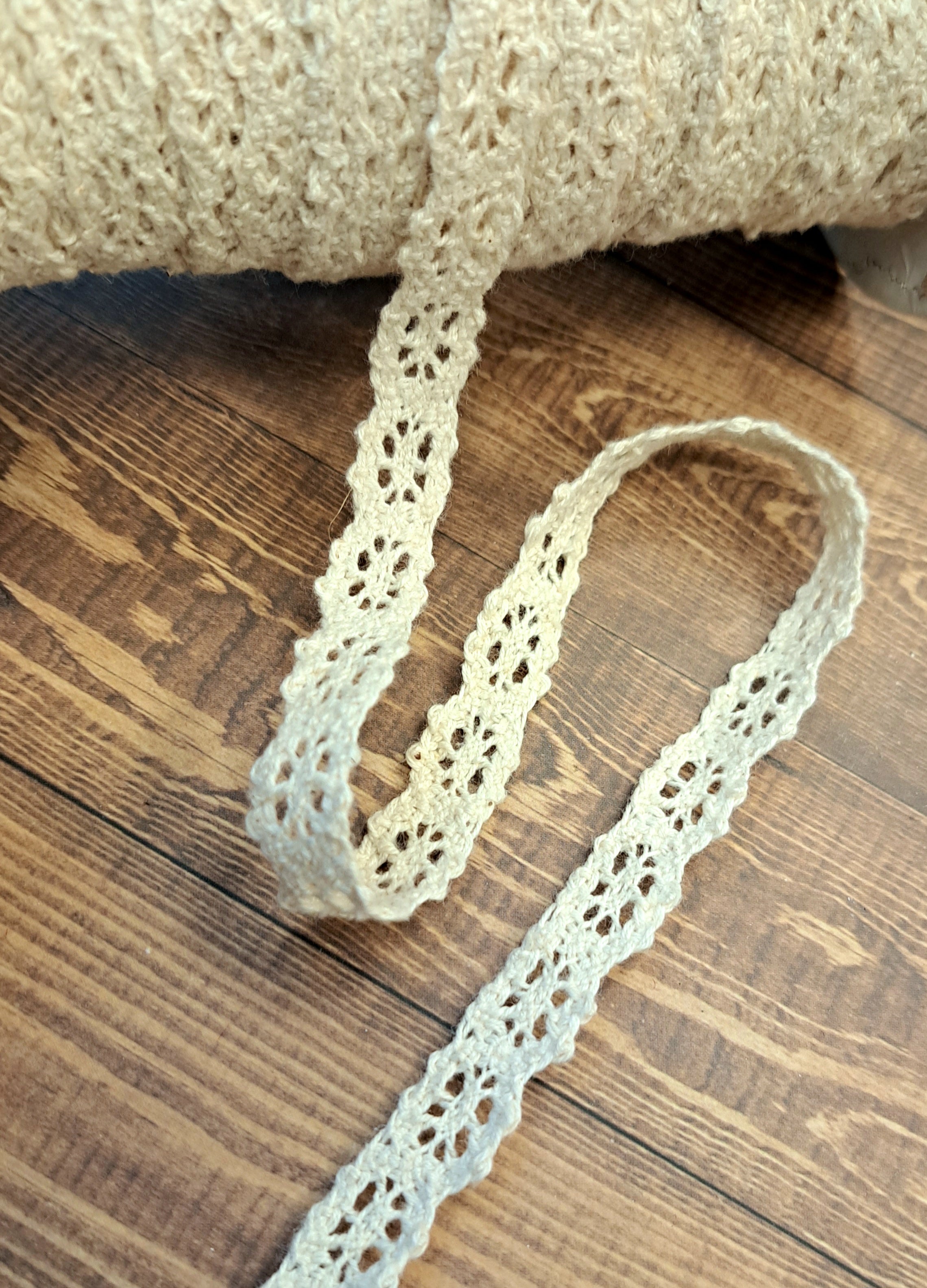 Crochet Lace Ribbon - Cream (metervis)