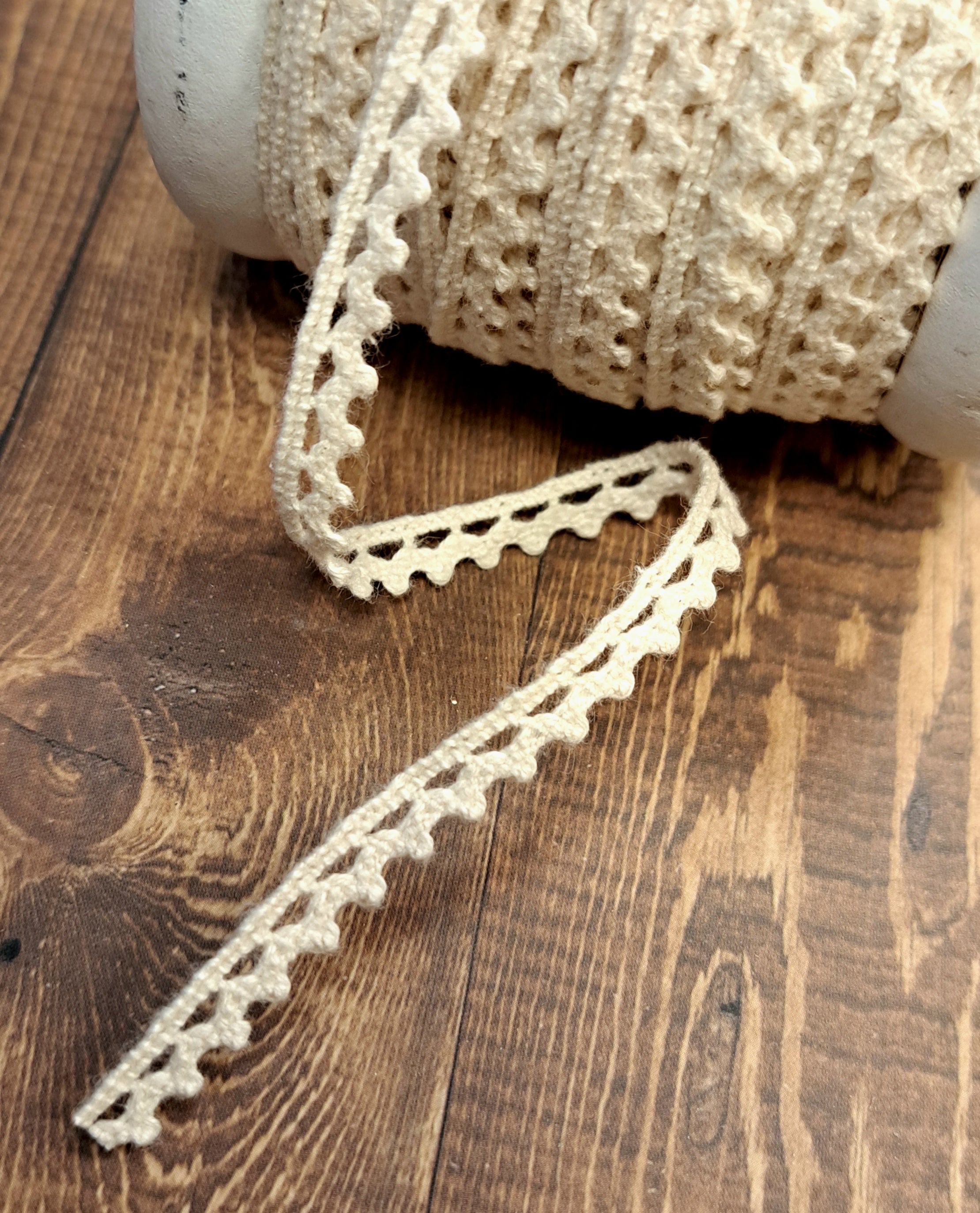 Ludvig - Crochet Lace Ribbon - Creme (metervis)