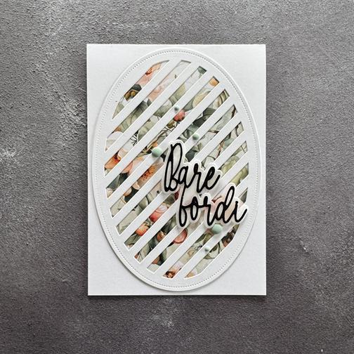 Simple and Basic - Dies - A6 Oval - Diagonalt Striped Panel with piercing