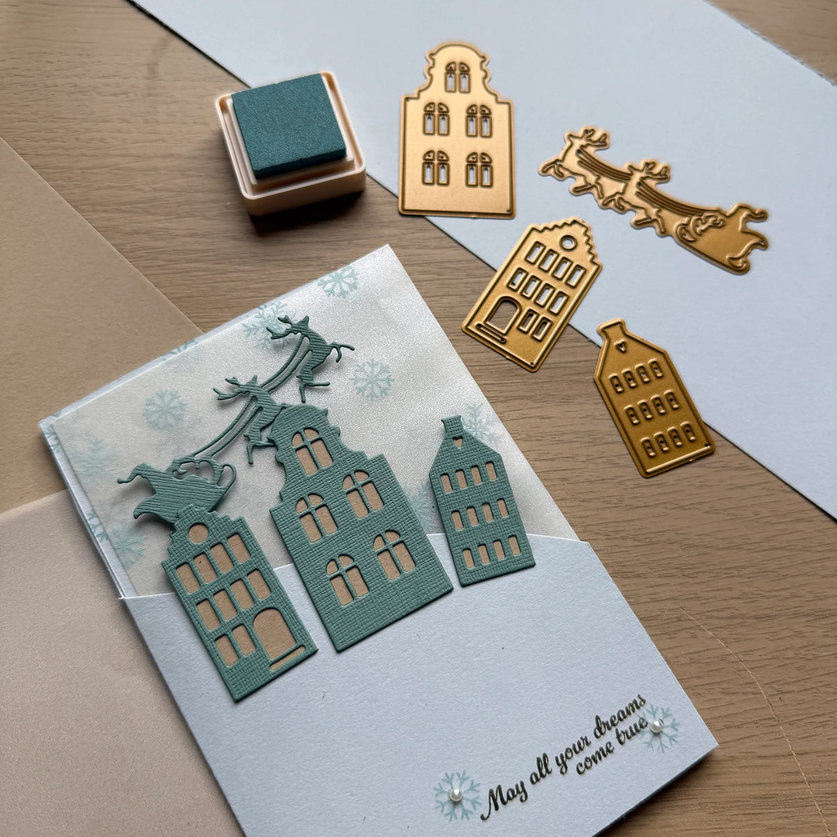 Vaessen Creative - Cutting & Embossing Dies - Christmas Village Snowy Landscape