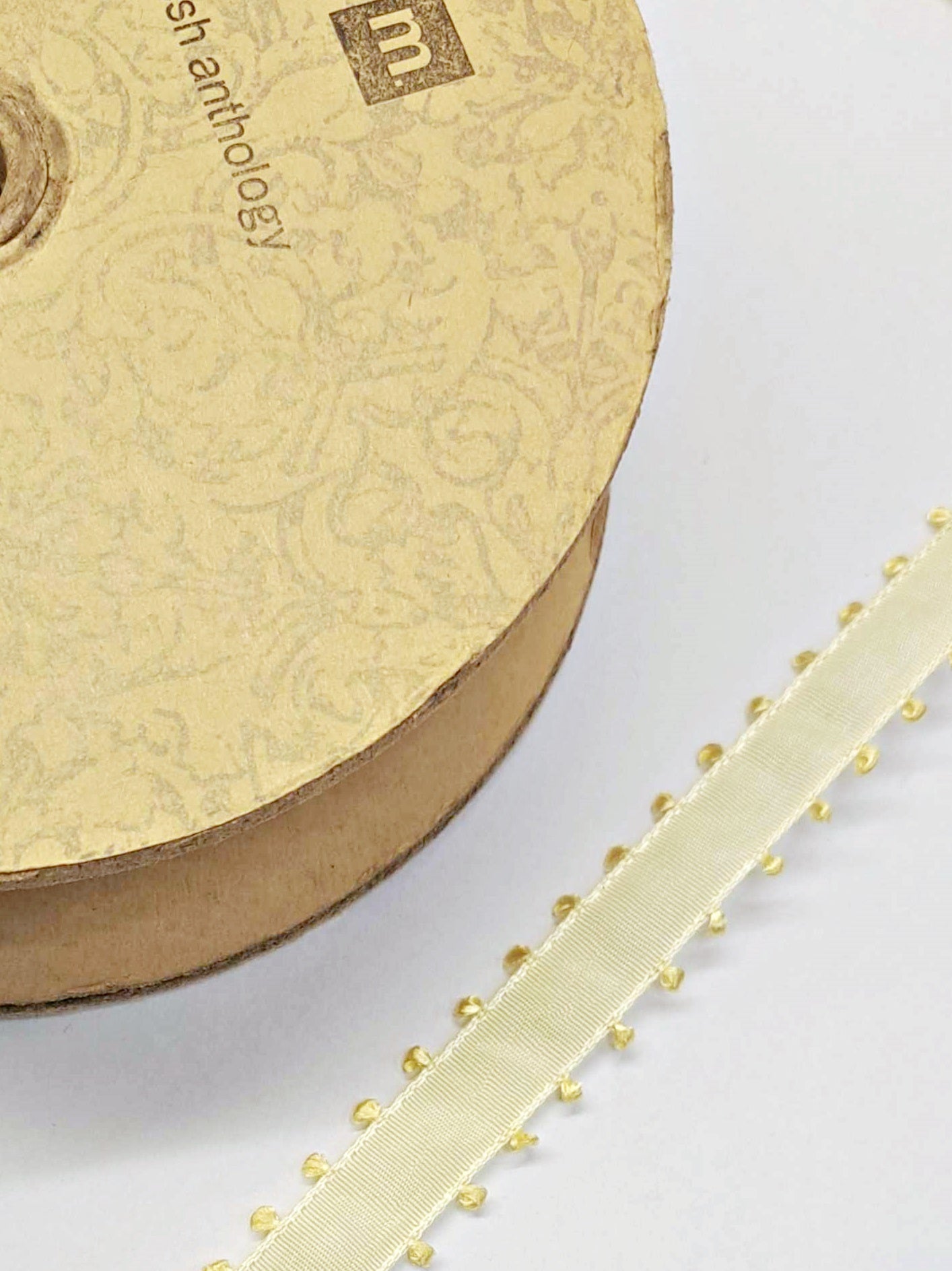 Making Memories - Picot Daffodil Ribbon (metervis)