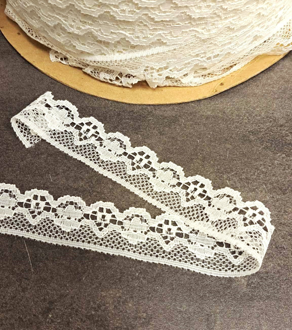 Cheep Trims - Poly Raschel Lace - Ivory METERSVIS