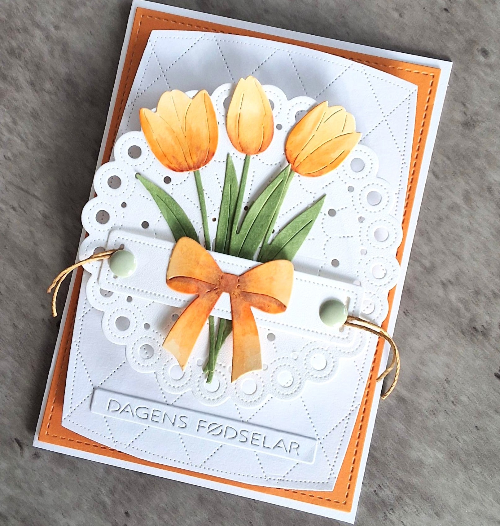 Simple and Basic - Dies - Tulips