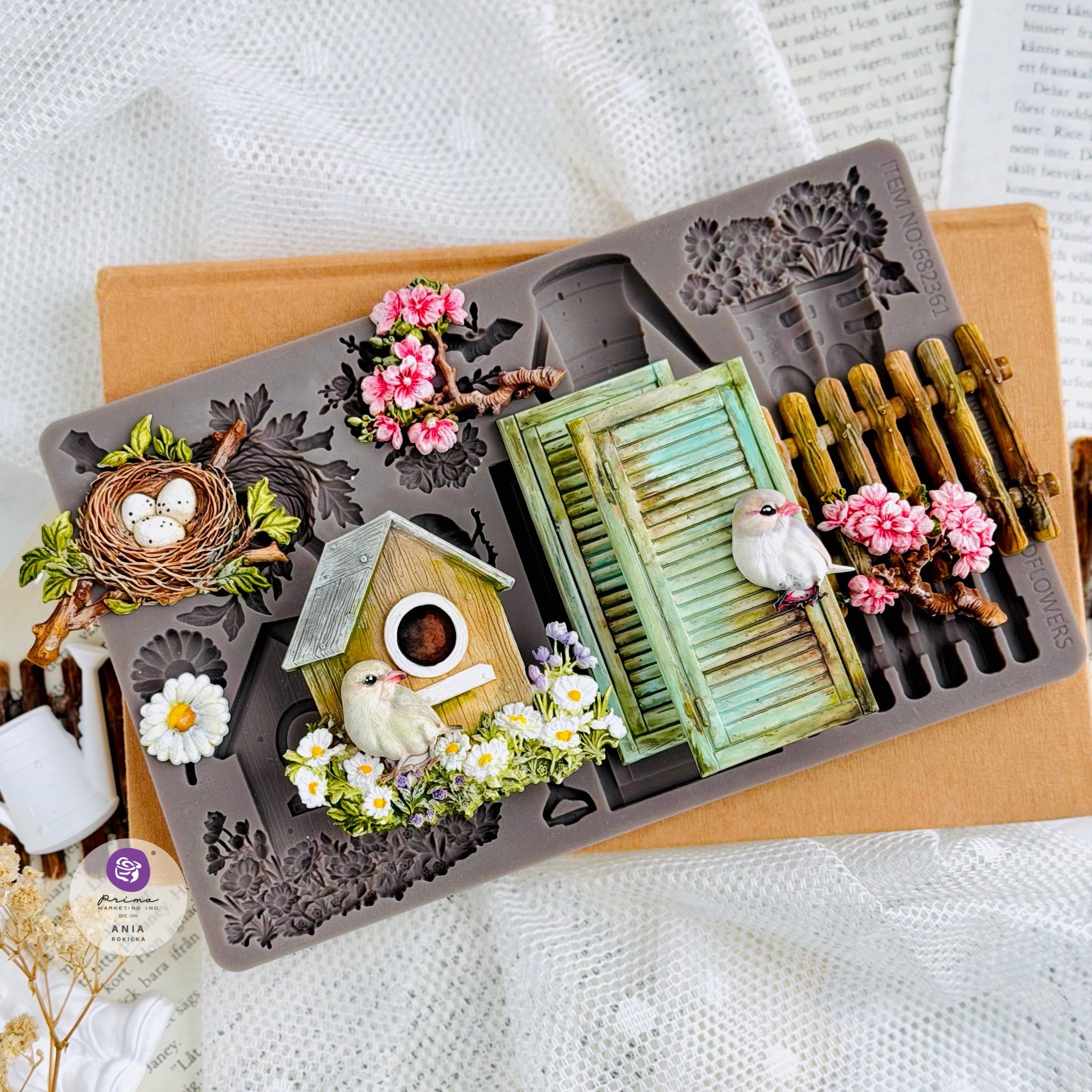 Prima - Mould - Among the wildflowers - Spring Tales