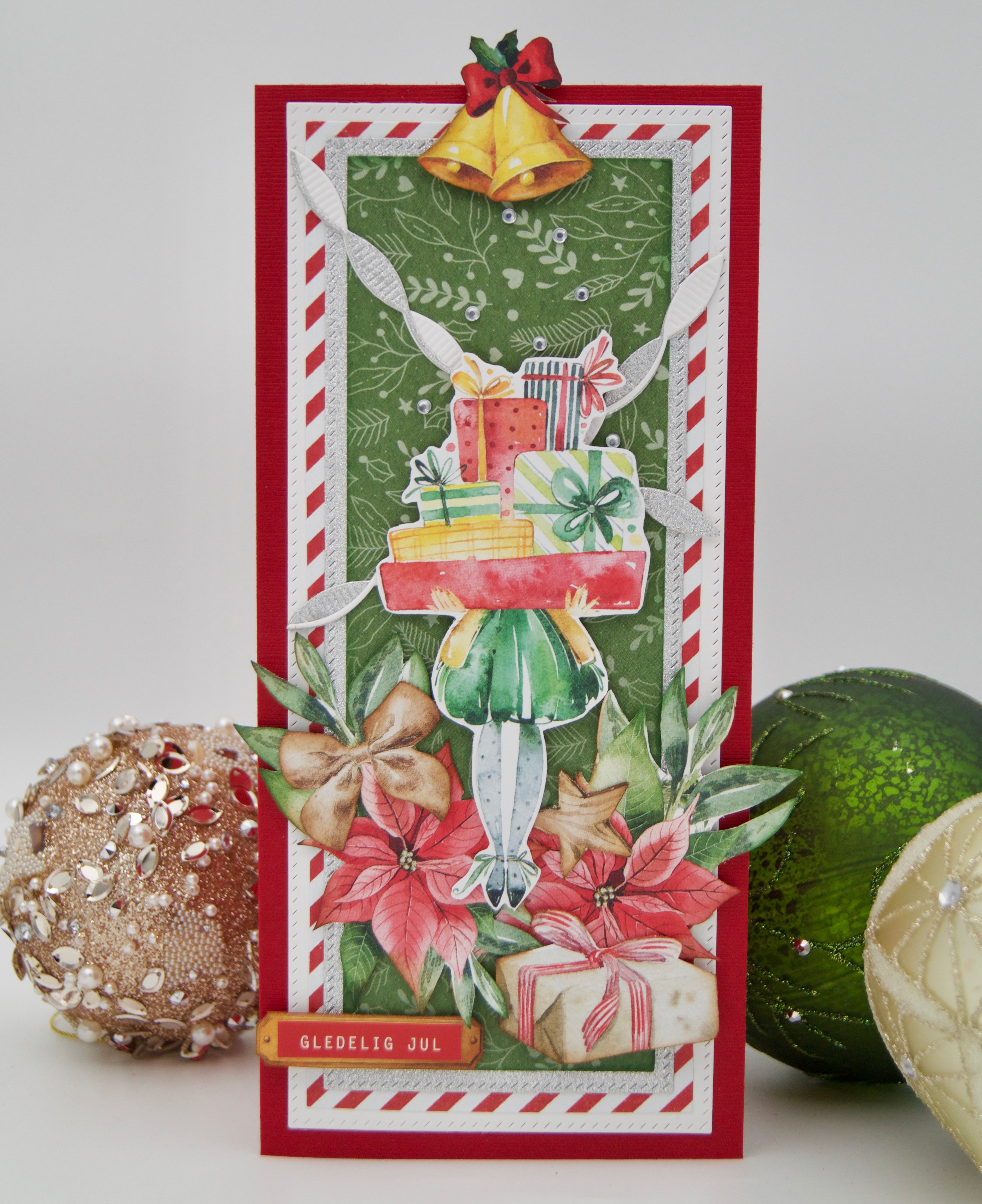 P13 - Maxi Creative Paper Pad - Cosy Winter - Red and Green- 12 x 12"