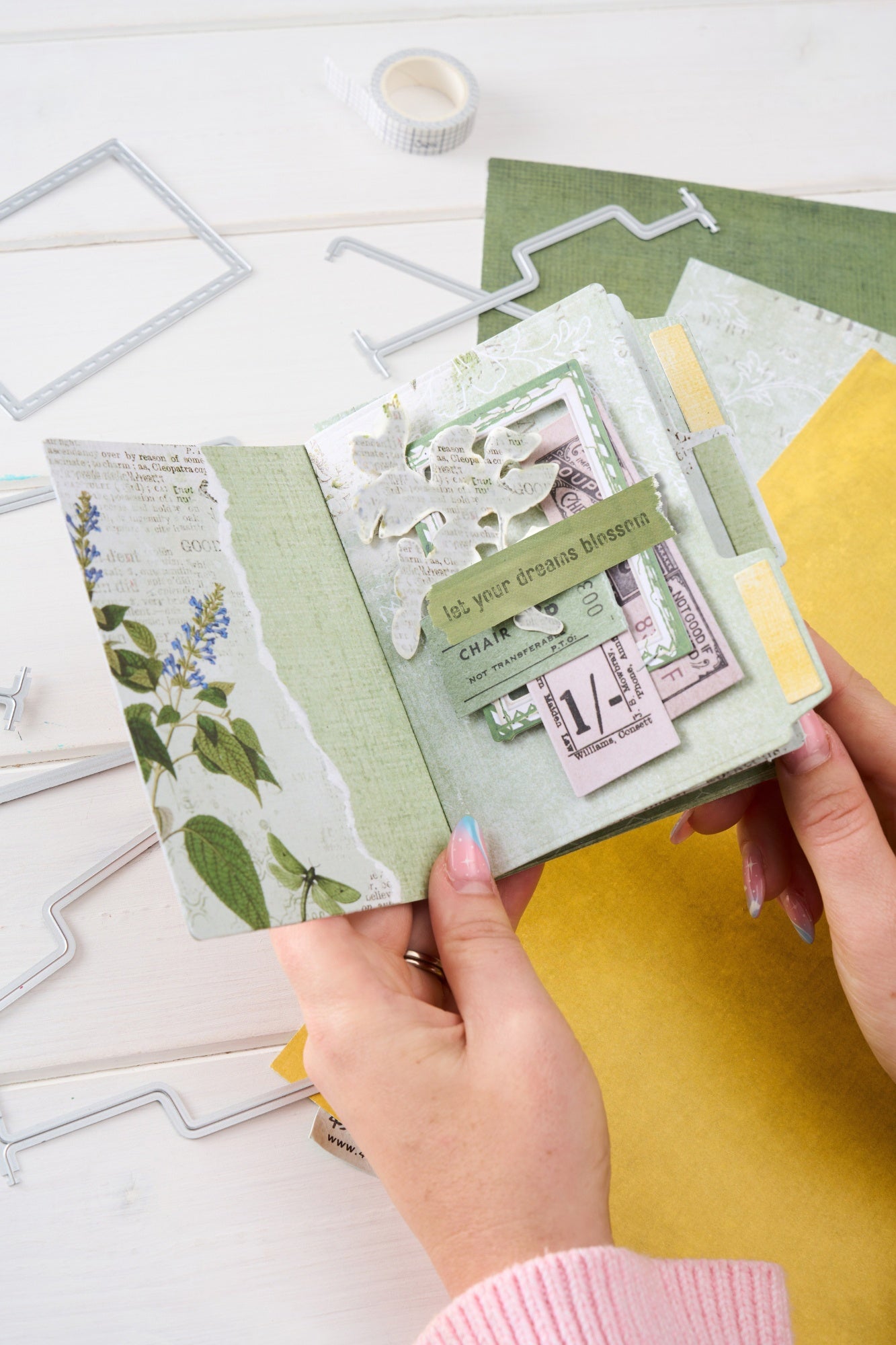 Sizzix/ 49 and Market - Snap & Swap -Thinlits  Dies - File Folders