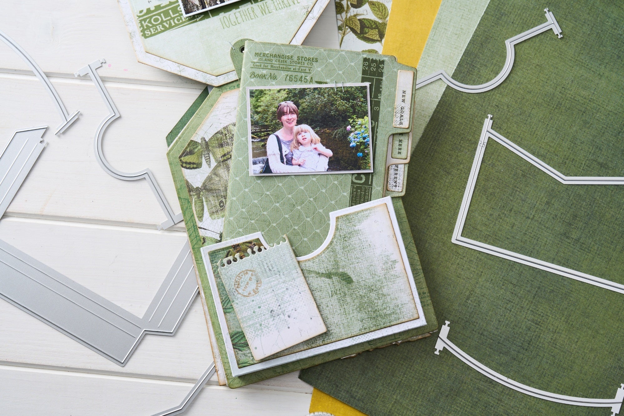 Sizzix/ 49 and Market - Snap & Swap -Thinlits  Dies - Pockets