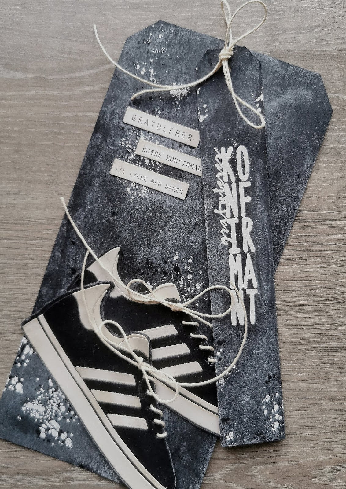 Papirdesign - Dies - Sneakers 2