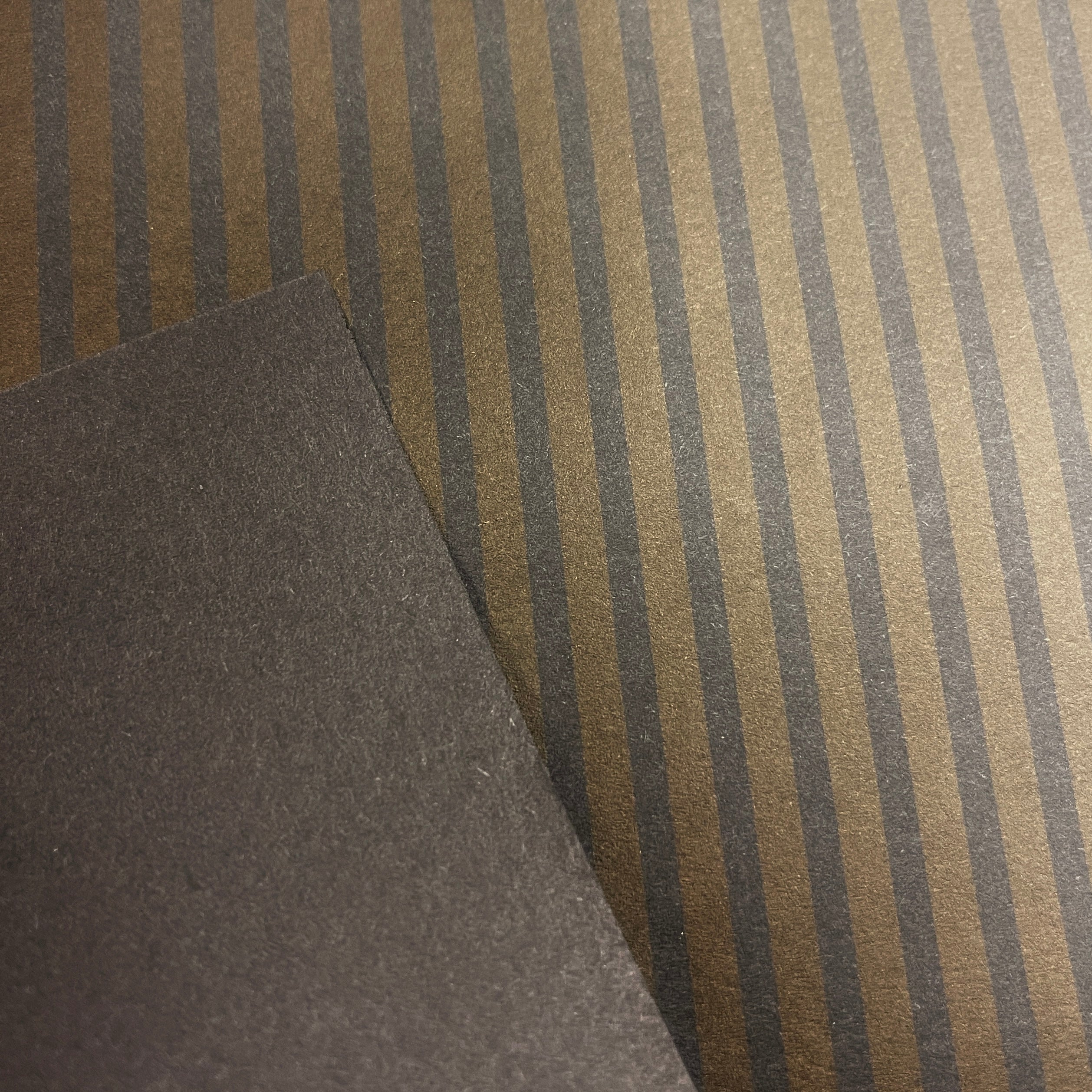 The Paper Company - Color Connect Stripe - Black - 12 x 12"