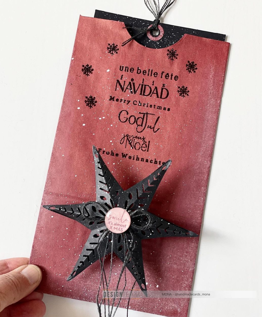 Alexandra Renke - Dies - Plugged star with line pattern