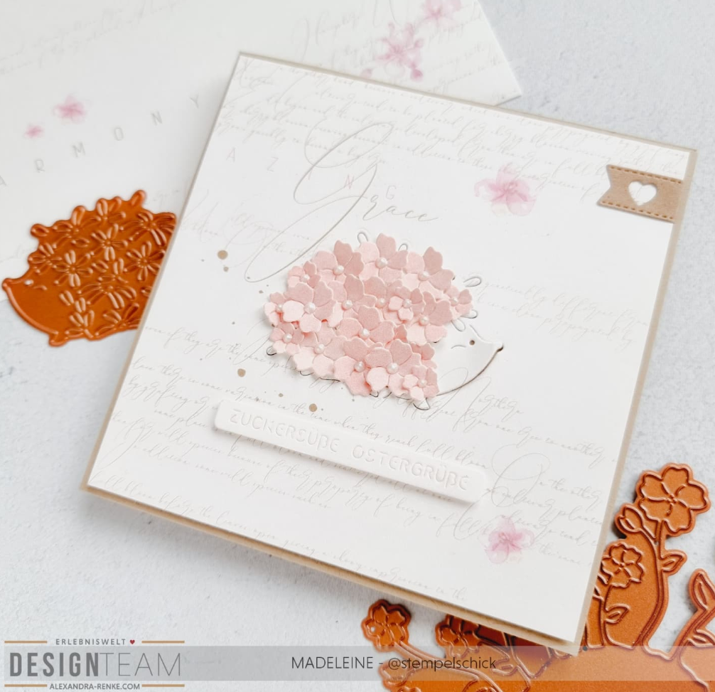 Alexandra Renke - Dies - Negative-hedgehog with flowers