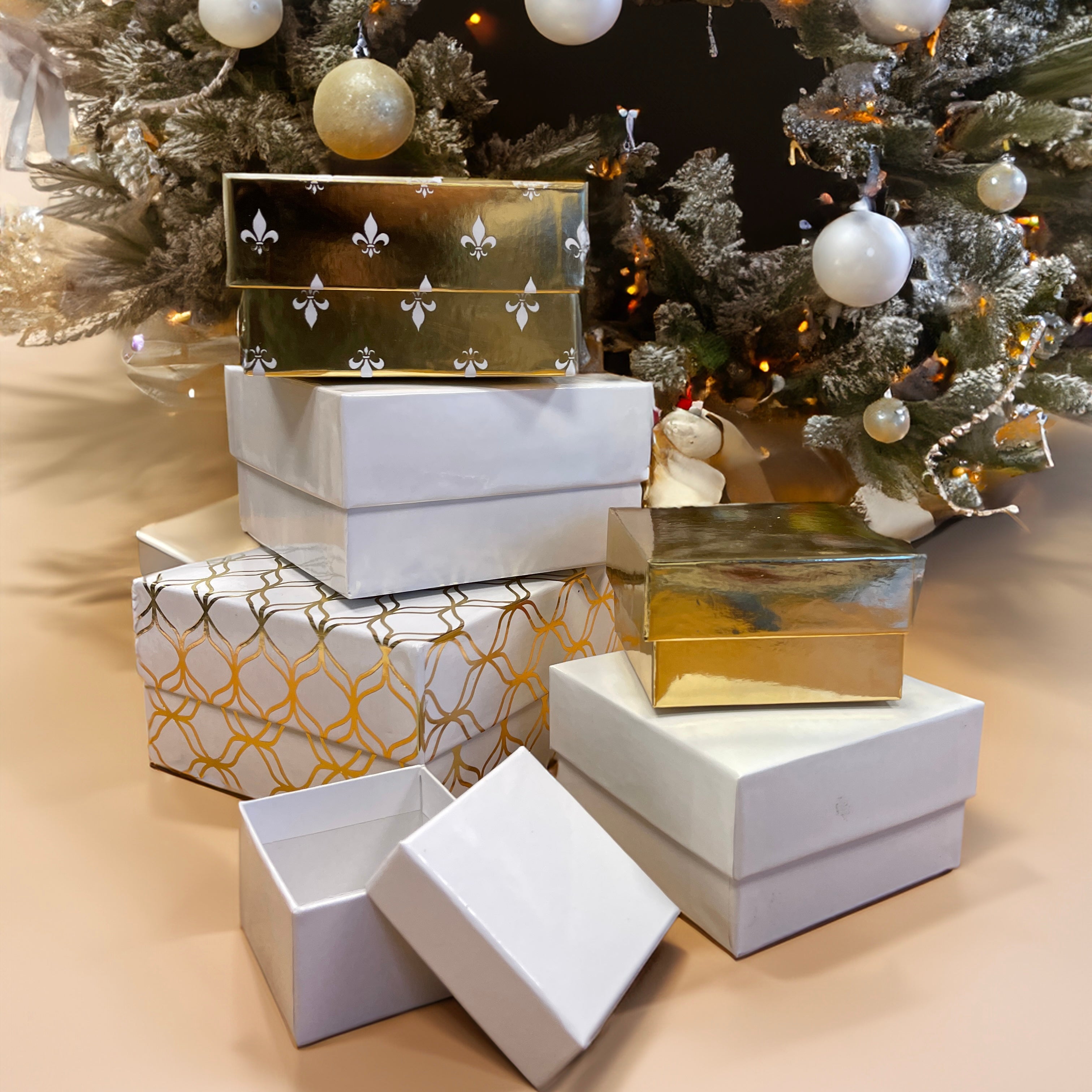 DCWV - Nested Boxes - White & Gold