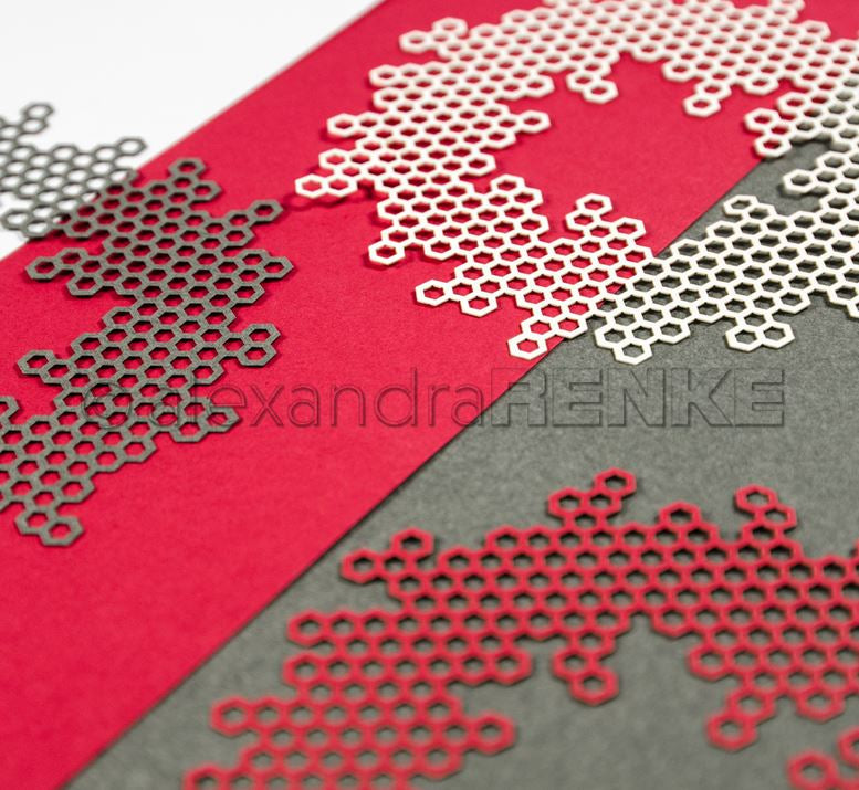 Alexandra Renke - Dies - Honeycomb Wreath