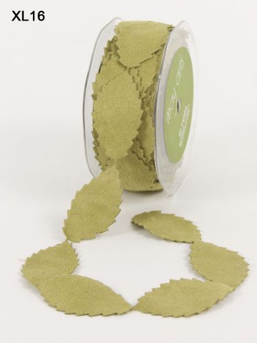 May Arts - Faux Suede Leaves Ribbon with Cut Edge - Green (metervis)