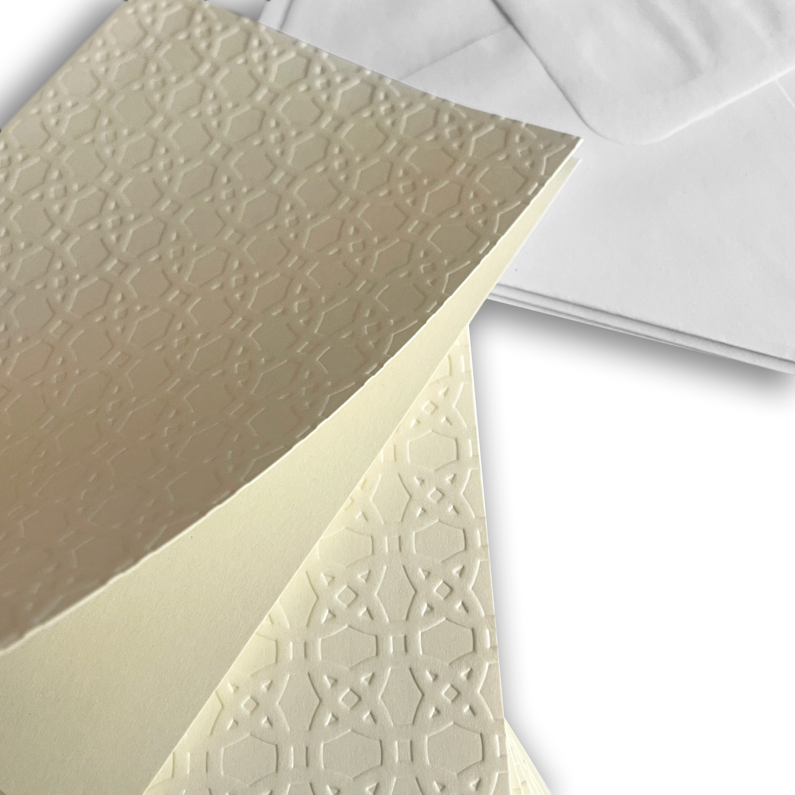 DCWV - Kort og  konvolutter - m/preget mønster - Krem  (12 stk) små