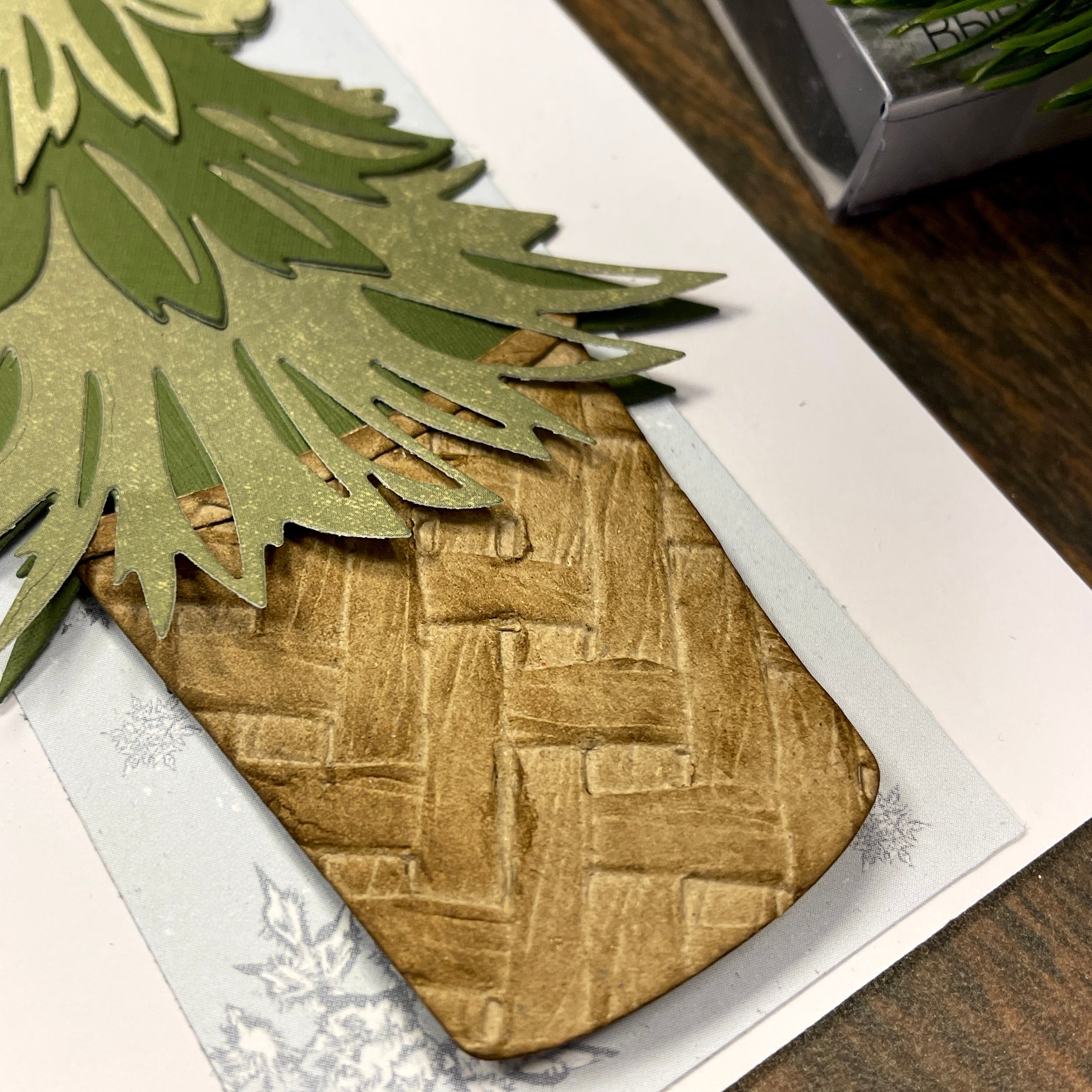 Tim Holtz Alterations - Texture Fades Embossing Folder - Intertwined 3D