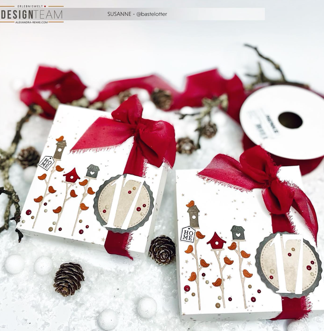 Alexandra Renke - Dies - 3 small birdhouses