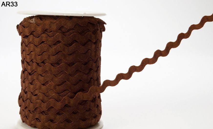 May Arts - Ric Rac - Brown (Metervis)