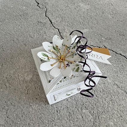 Simple and Basic - Dies - Square Flowerbox