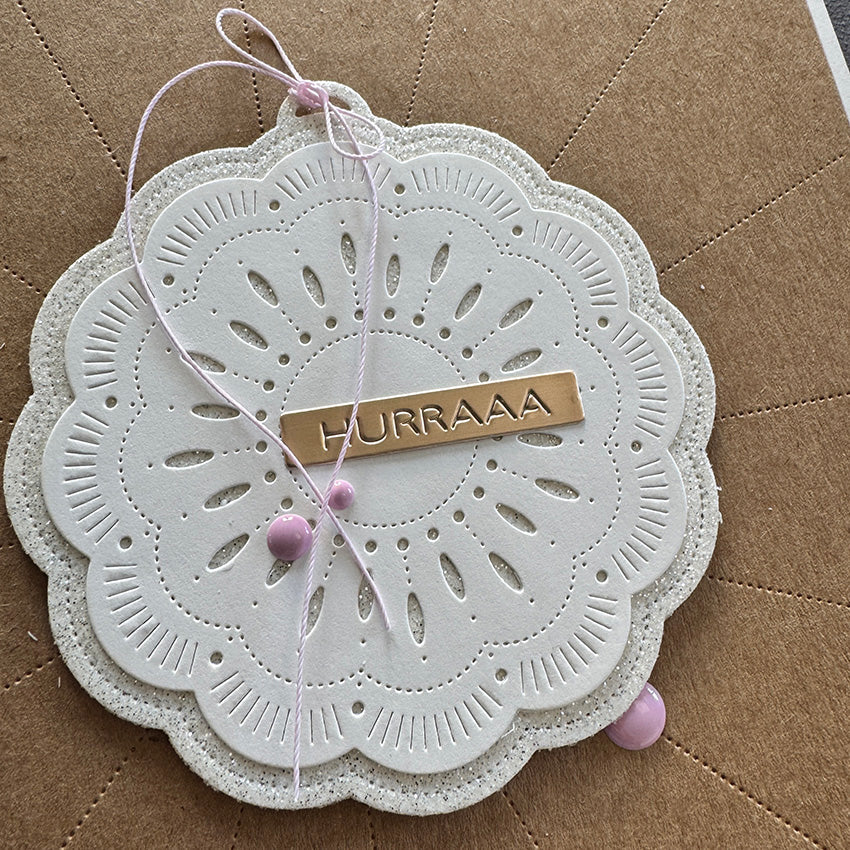 Simple and Basic - Dies - Doily on a tag