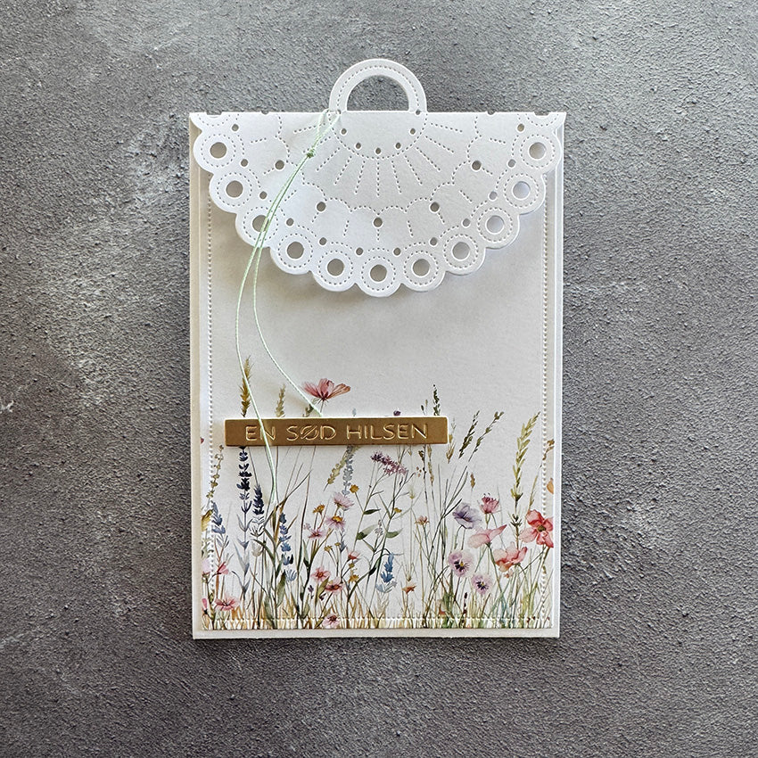 Simple and Basic - Dies - Decorative treatbag topper