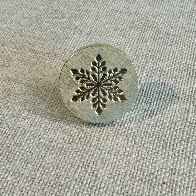 Papirdesign -  Lakkstempel - Snøkrystall