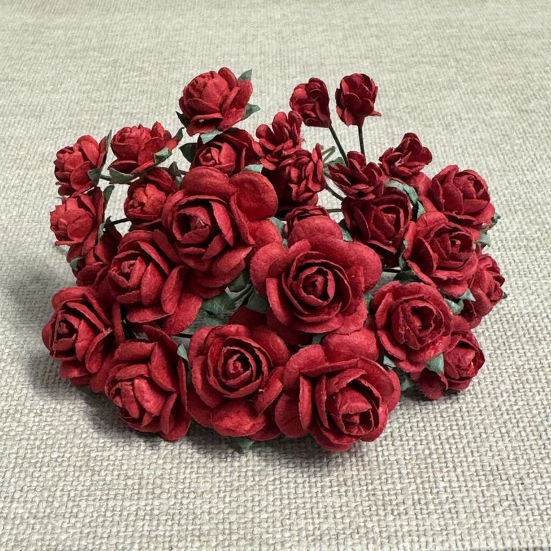 Papirdesign - Roser og knopper - rød