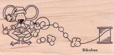 Art Gone Wild: Popcorn Stringing