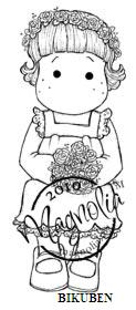 Magnolia: Sitting Bridesmaid Tilda