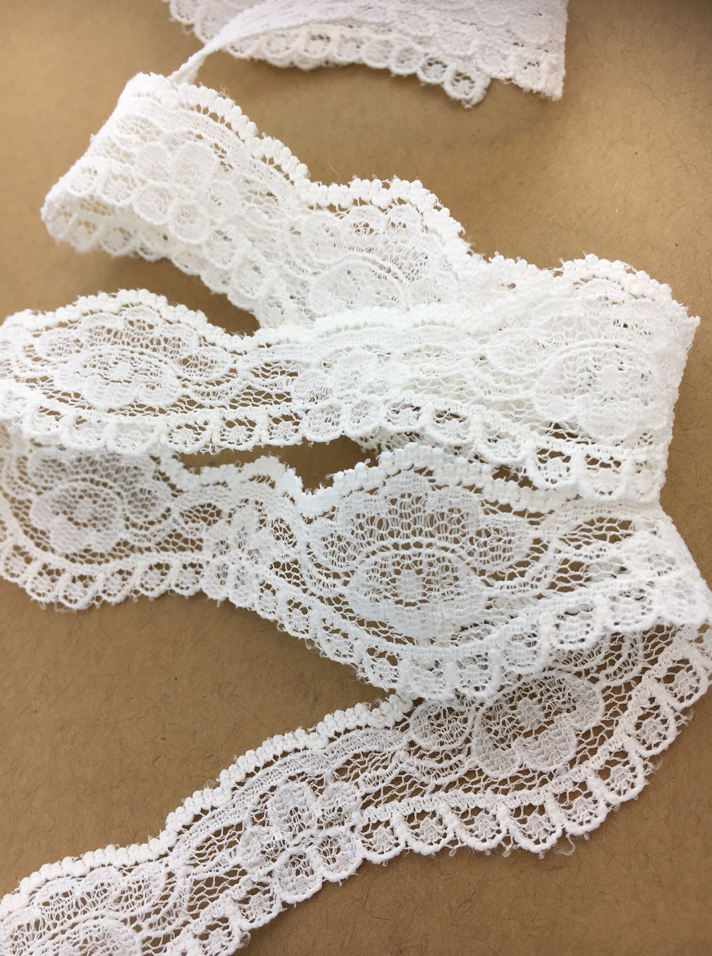Cheep Trims - Nylon Raschel Lace - Ivory METERSVIS