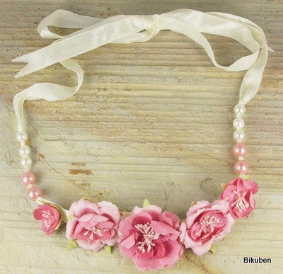 Prima: Scrapbook Jewelry TULIP