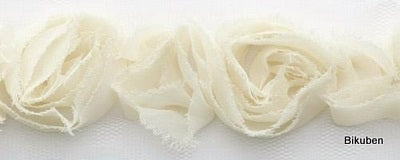 MM: Je t'Aime - Ribbon Rose Cream (metervis)