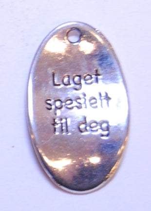 Kort & Godt - Charms m/tekst - Oval Sølv - Laget spesielt til deg