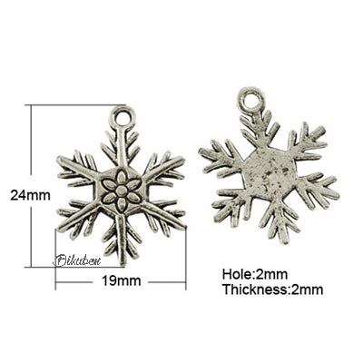 Charms - Antique Silver - Flowered Snowflake