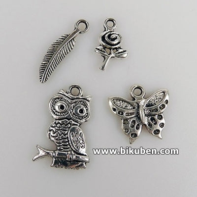 Nellie Snellen - Charms - Owl with Friends