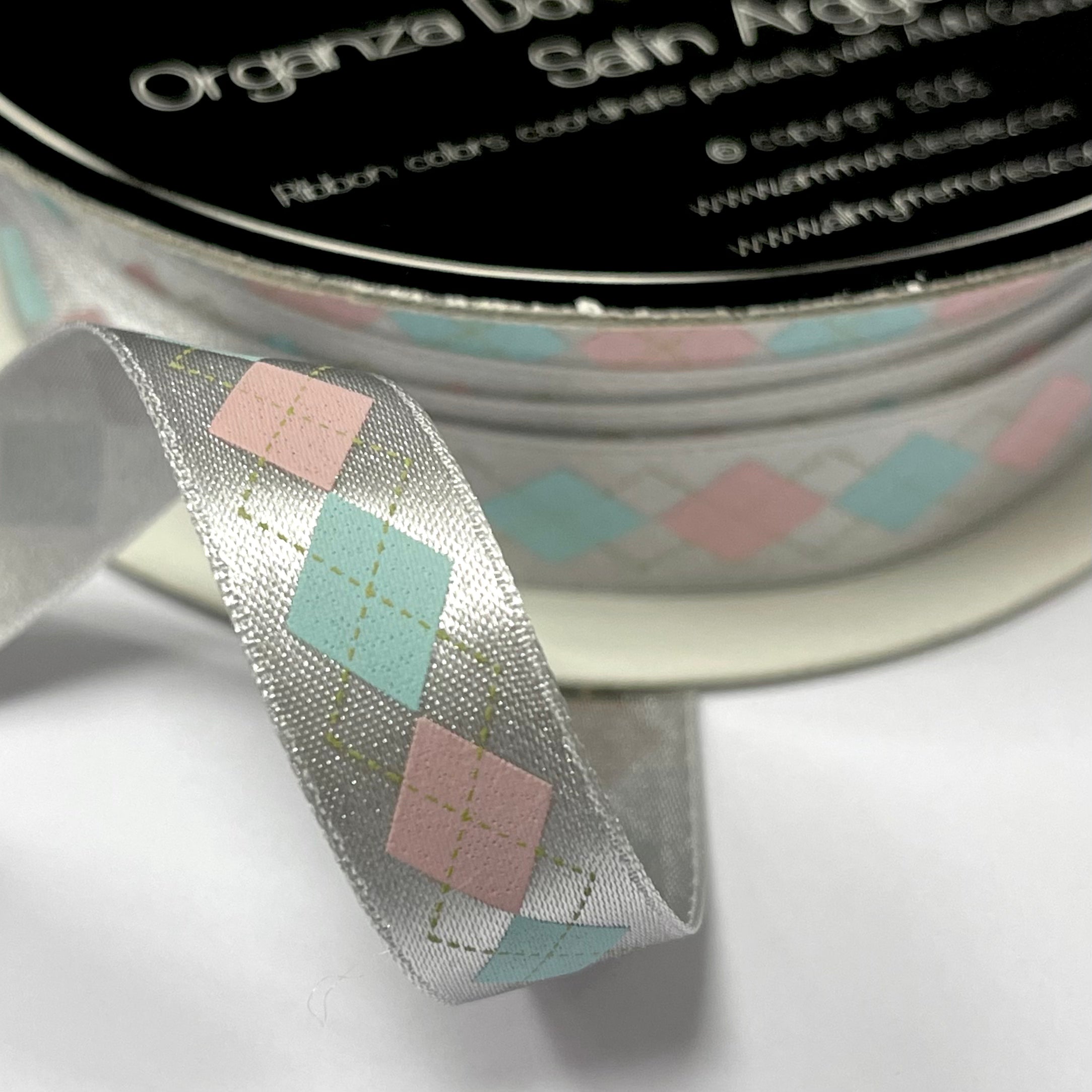 AMM- Couture Ribbon - Demure Argyle - Metervis