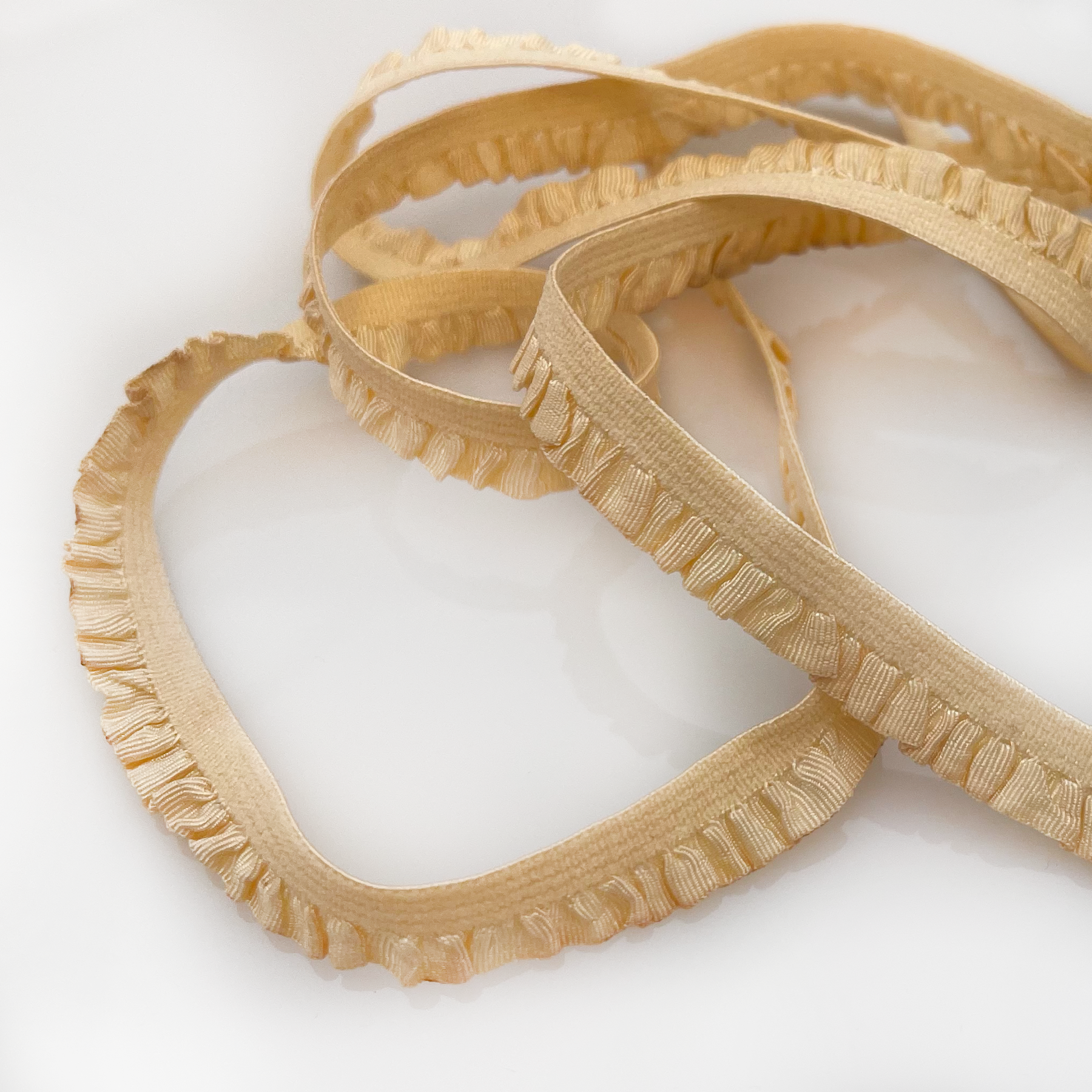 Maya Road - Ruffle Edge Trim - Beige - Metervis