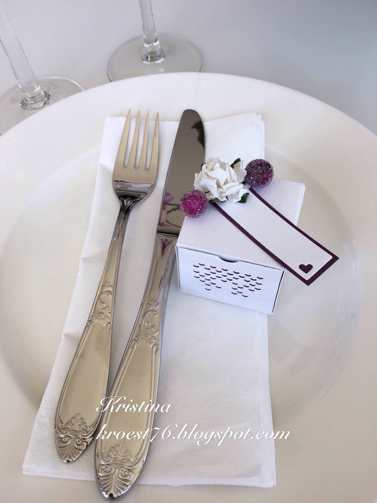 Kort & Godt - Dies - Eske med hjertehull