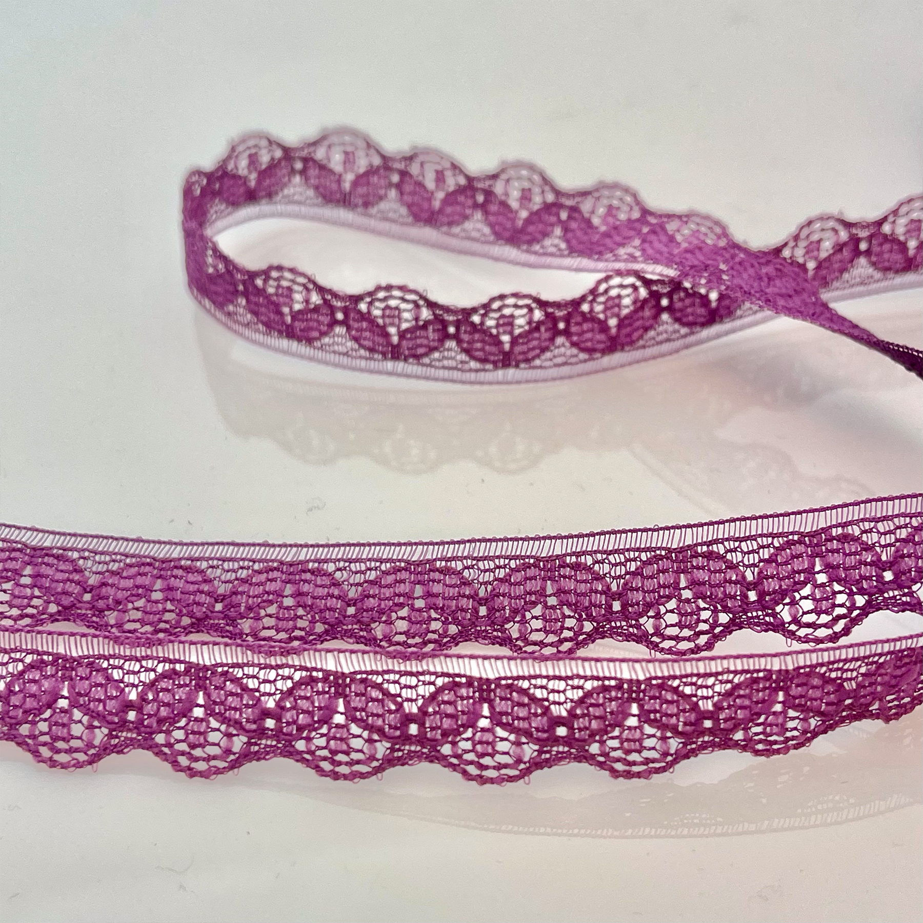 Lilla blonde bånd med detaljer Blonder Purple Lace Blåndebånd Pyntebånd