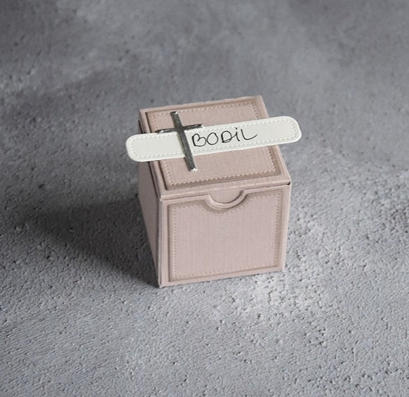 Simple and Basic - Dies - Gift box with add ons