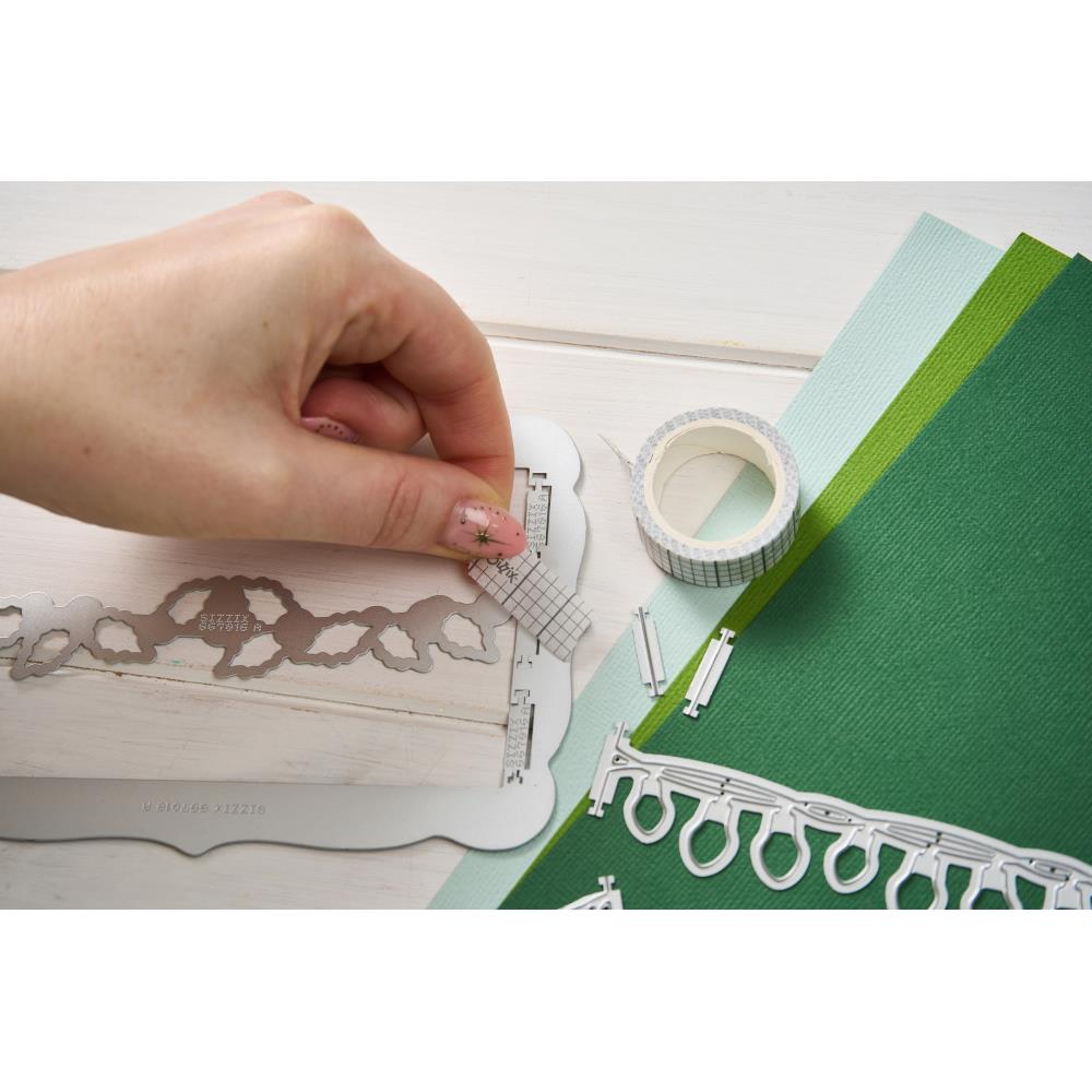 Sizzix/ 49 and Market - Snap & Swap -Thinlits  Dies - Merry Christmas