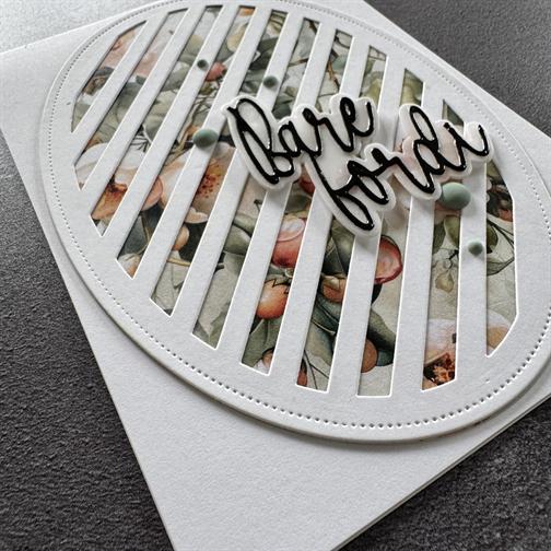 Simple and Basic - Dies - A6 Oval - Diagonalt Striped Panel with piercing