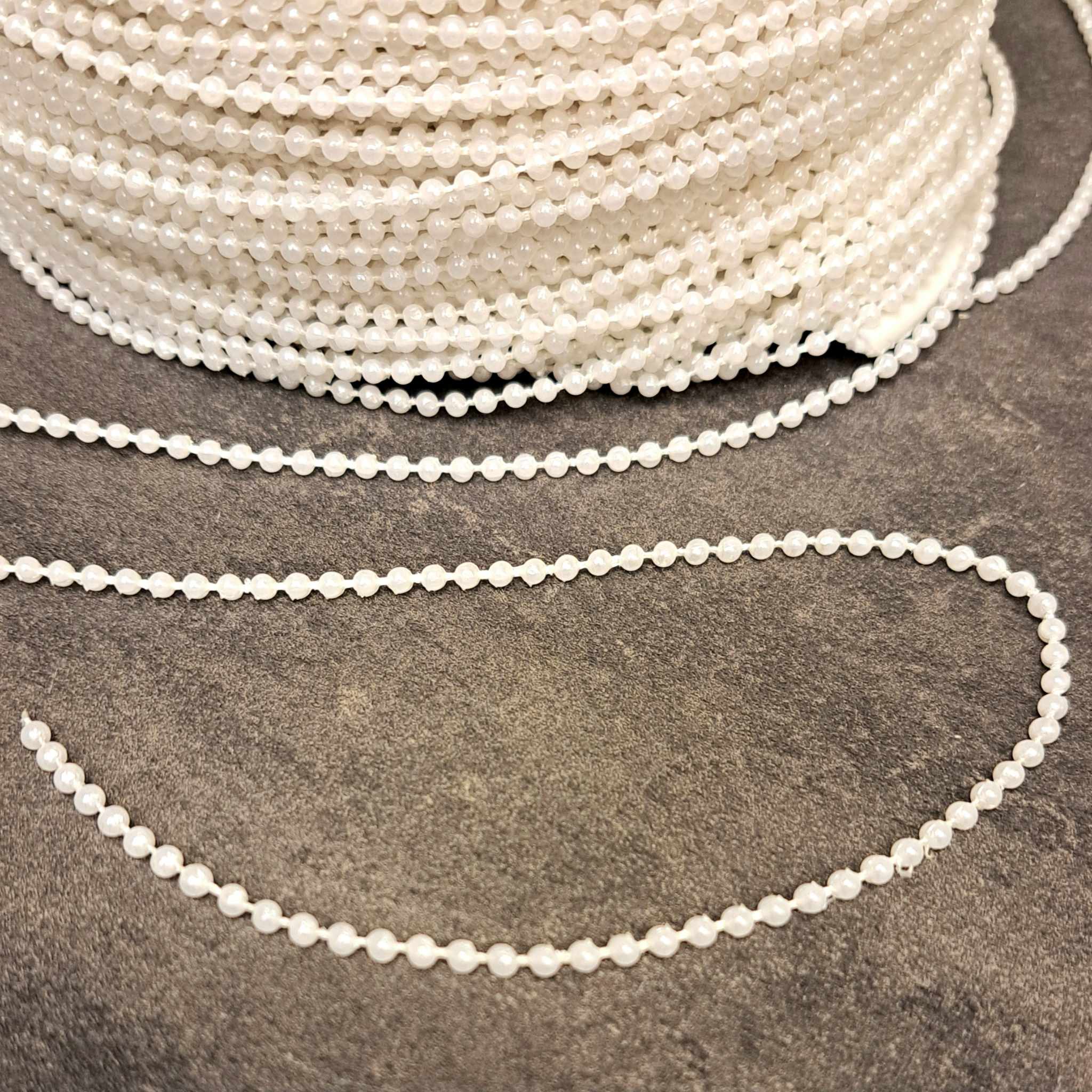 Plastic Pearl  - White - 1 meter
