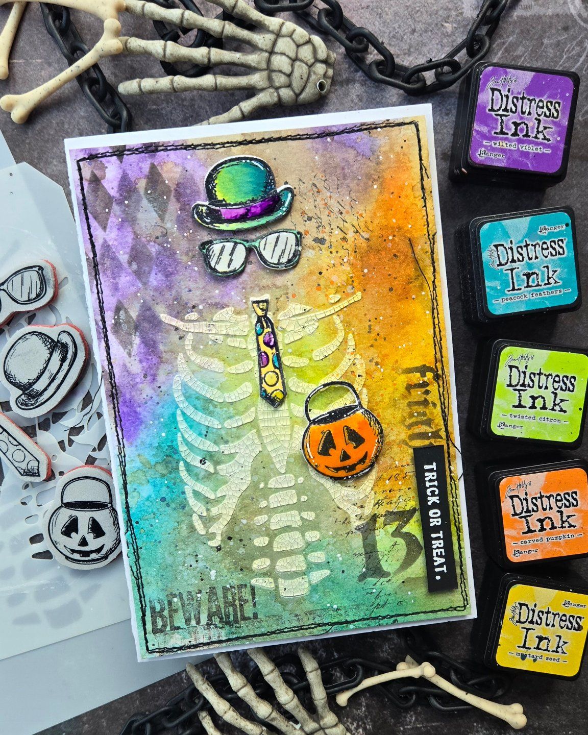 Tim Holtz -  Stencil - Bones