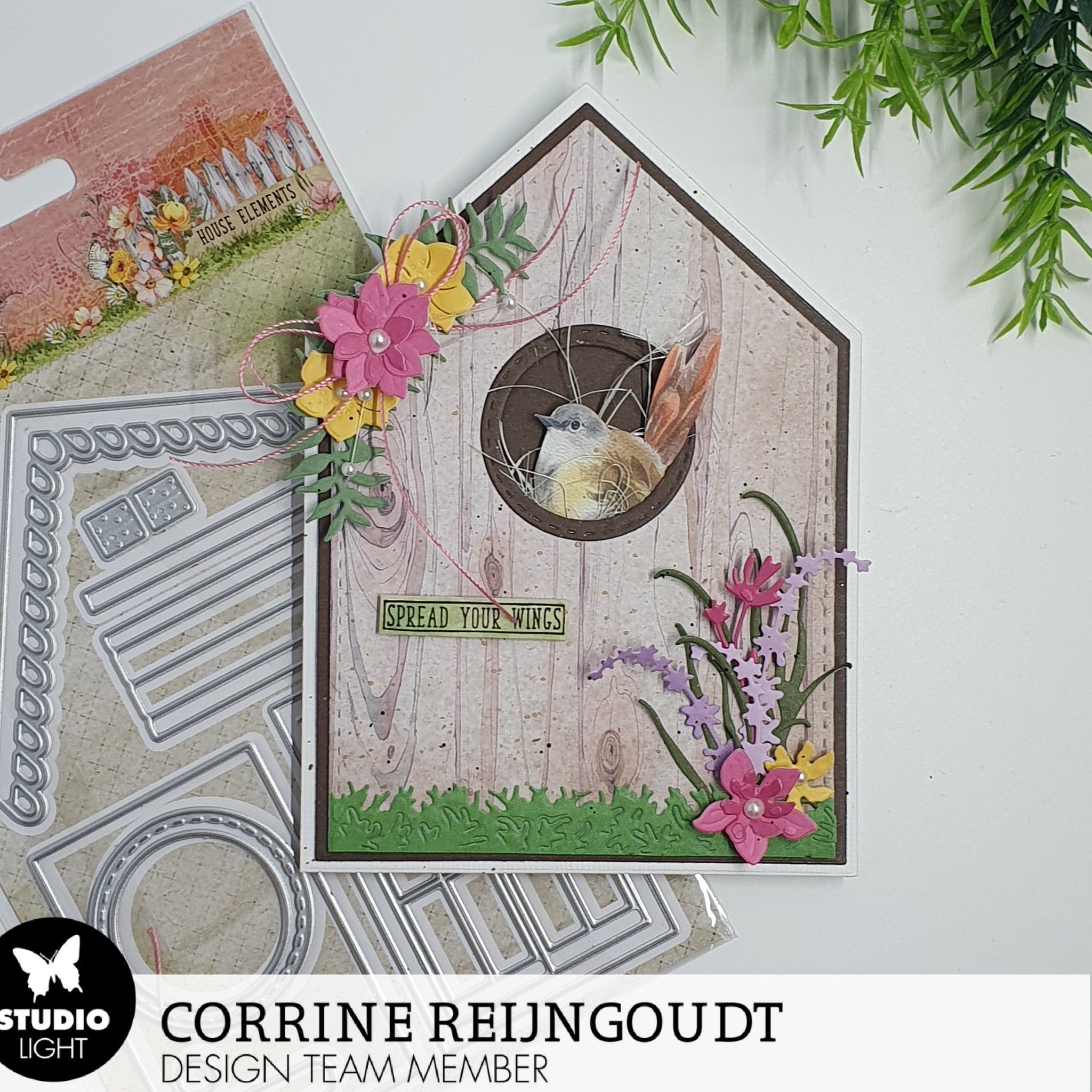 Studio Light - Dies - House Card