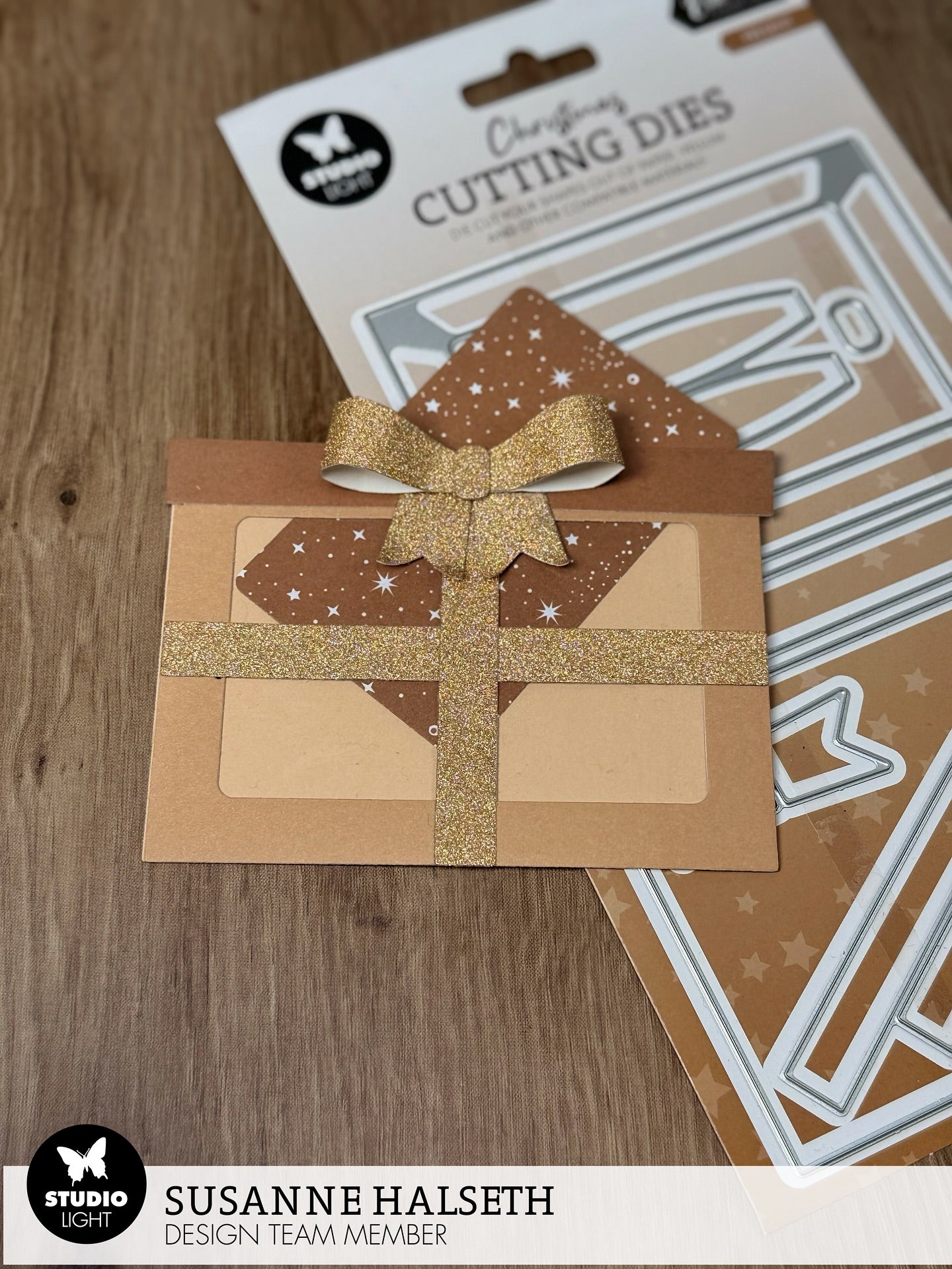 Studiolight Essentials - Present Christmas Cutting Die
