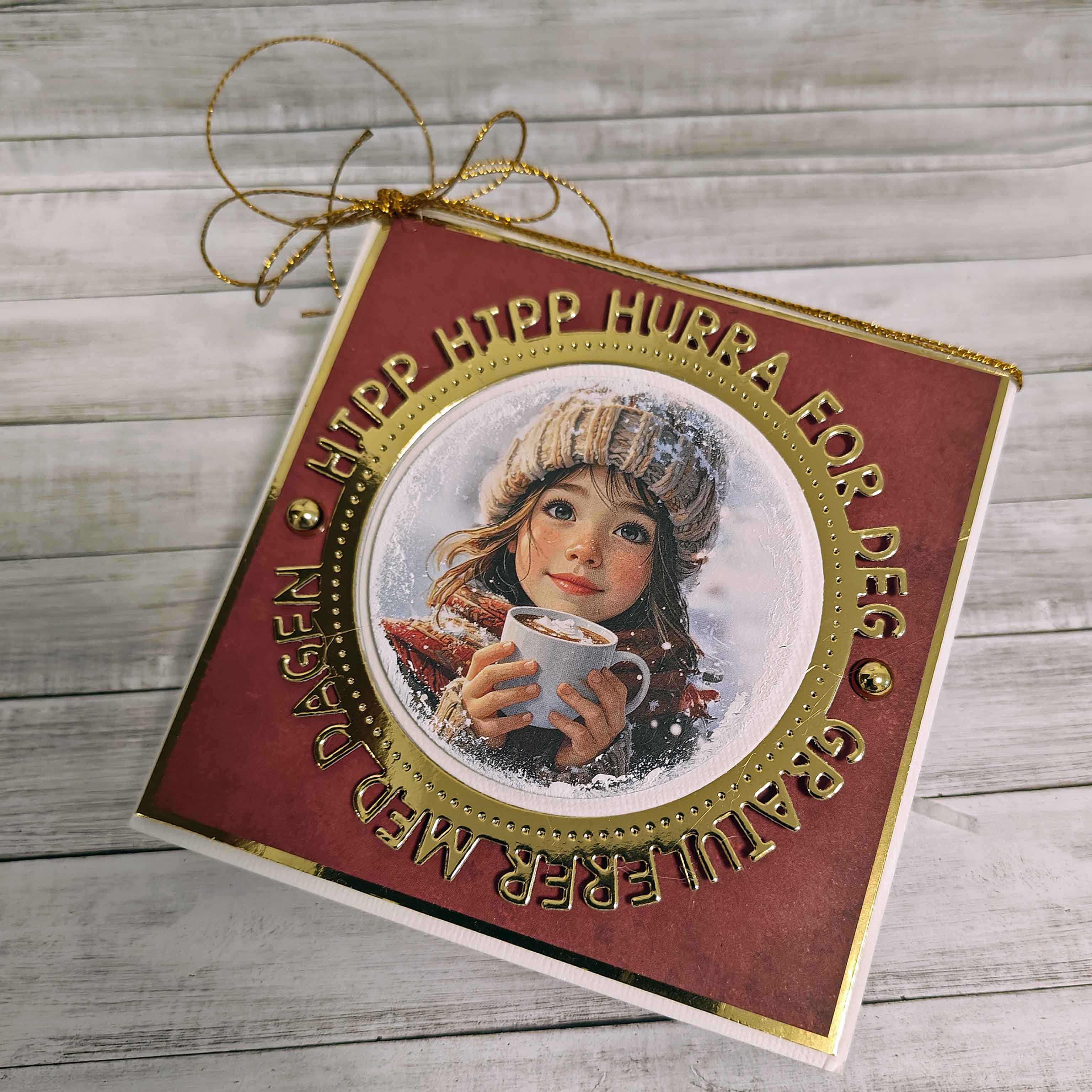 Papirdesign - Dies - Hurra og gratulerer