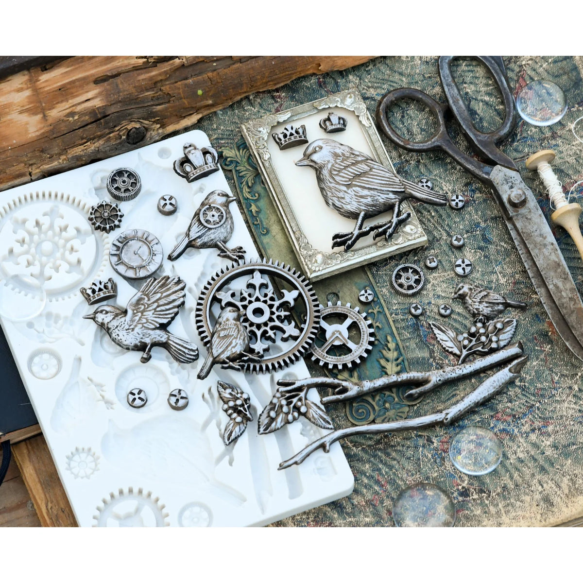 Prima - Finnabair Decor Mould - Mechanical Robins