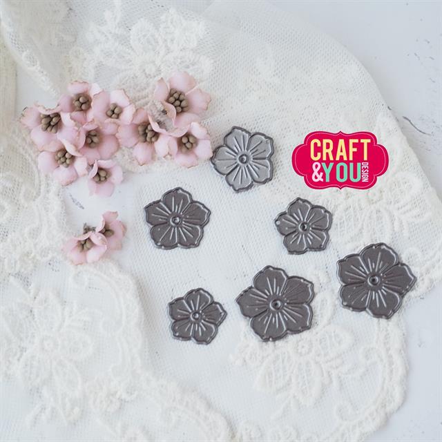 Craft and You - Dies - Mini Flowers
